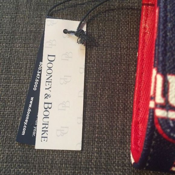 Dooney & Bourke New York Giants Daphne Crossbody - Picture 4 of 7
